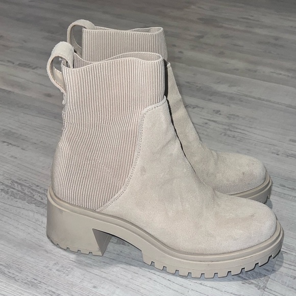 Steve Madden Shoes - Steve Madden Holley Chelsea Boots